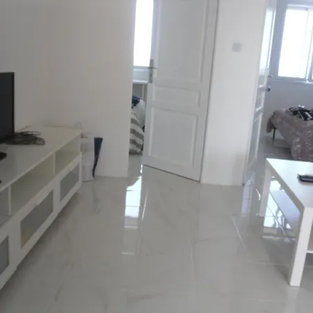 Superbe En Coloc Dans Un Appt De 88m2 A 200m Des Remparts *